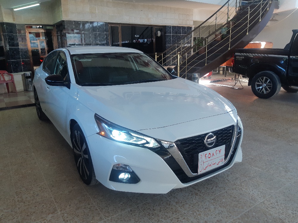 Nissan Altima